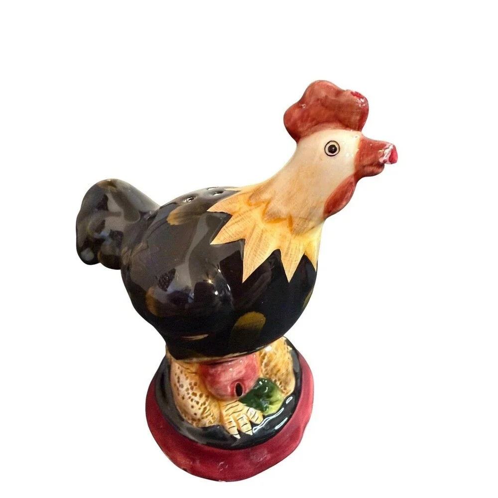 Cute Chicken Rooster Hen Salt & Pepper Shaker Set Black Red